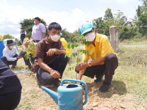 เข้าร่วมโครงการปลูกและอนุรักษ์พันธุ์ไม้ในใจคน (รุ่นที่ 2)