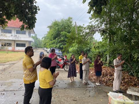 ไหว้ศาลพระภูมิ เจ้าที่ เพื่อความเป็นศิริมงคลในการปฎิบัติงาน