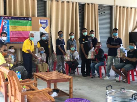 เยียวยาเบื้องต้นผู้ประสบภัยโควิด ทั้ง 14 หมู่บ้าน