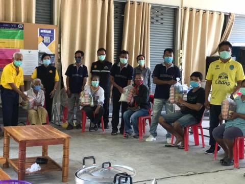 เยียวยาเบื้องต้นผู้ประสบภัยโควิด ทั้ง 14 หมู่บ้าน